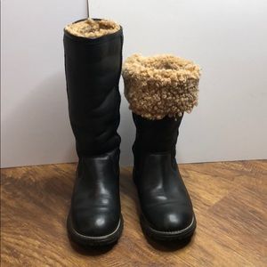 UGG Brooks Tall - black